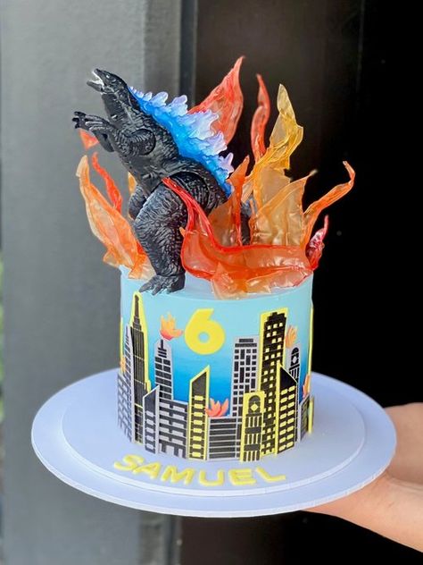 Godzilla Cakes For Boys, Godzilla Cake Ideas, Godzilla Birthday Cake, Godzilla Cake, Cakes Vanilla, Godzilla Party, Godzilla Birthday Party, Godzilla Birthday, Sonic Cake