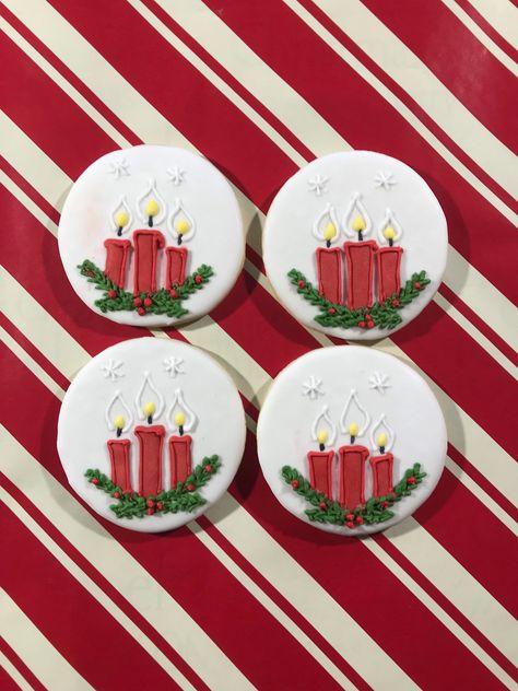 Candle Sugar Cookies, Royal Icing Cookies Recipe, Candle Colors, Candle Pattern, Buttercream Decorating, Homemade Sugar Cookies, Wreath Cookies, Candle Cookies, Church Gifts