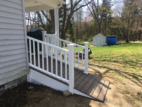 Modular Home Front Porch, Porch Ramp, Wheelchair Ramp Diy, Porch With Ramp, Wheelchair Ramp Design, Mobile Home Front Porch, Florida Beach Homes, Outdoor Ramp, Front Porch Addition