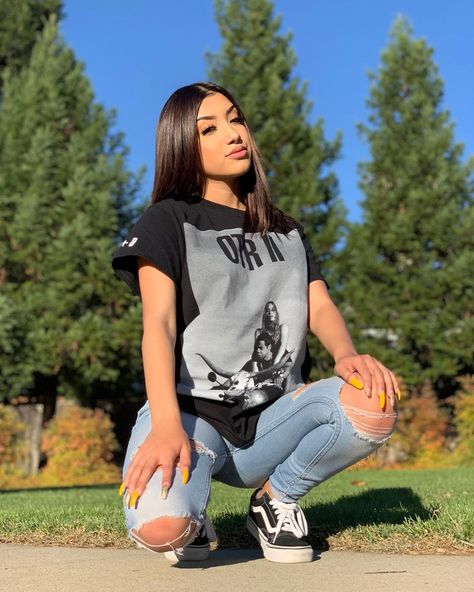 49.2 mil Me gusta, 472 comentarios - babiem 3 (@itsbabiem) en Instagram: "Throwback n prob gonna delete later🖤" Tomboy Stil, Catherine Paiz, Teenage Outfits, Fashion Teenage Girls, Streetwear Mode, Casual School Outfits, Swag Outfits For Girls, Tomboy Style Outfits