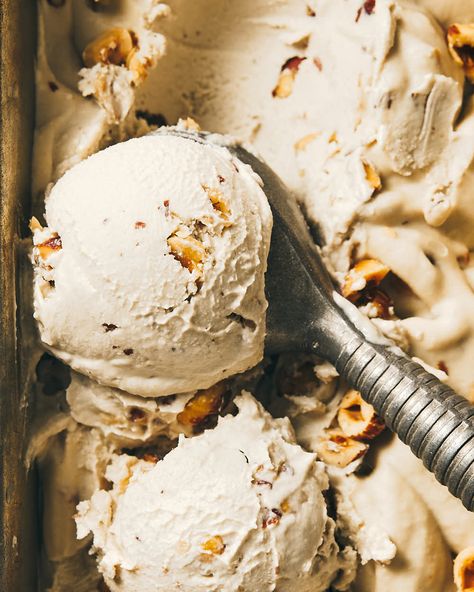 You won't believe this maple whiskey ice cream is dairy free and vegan! Every creamy scoop is studded with crunchy roasted hazelnuts. No ice cream maker required. Cashew Milk Ice Cream, Whiskey Ice Cream, Maple Whiskey, Hazelnut Ice Cream, Churn Ice Cream, Roasted Hazelnuts, Whiskey Ice, Ice Cream Base, Dairy Free Ice Cream