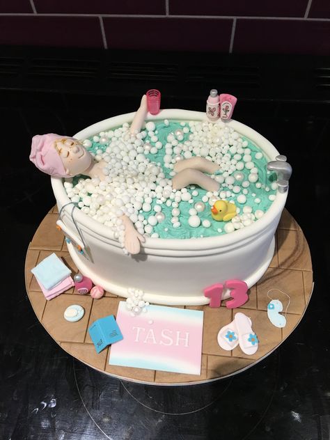 Bathtub Cake Ideas, Cake With Bubbles, Cakes Inspiration, Book Cake, Hot Tubs, Cake Creations, Shower Cakes, Cake Inspiration, Rubber Duck