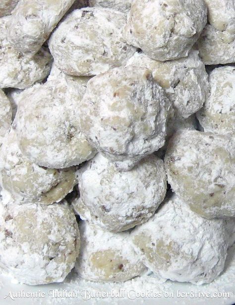 bcr8tive's Italian Butterball Cookies Butterball Cookies, Italian Butter, Italian Sweets, Lemon Cookies Recipes, Italian Christmas Cookies, Cookie Maker, Italian Cookie Recipes, Recipe Italian, Italian Pastries