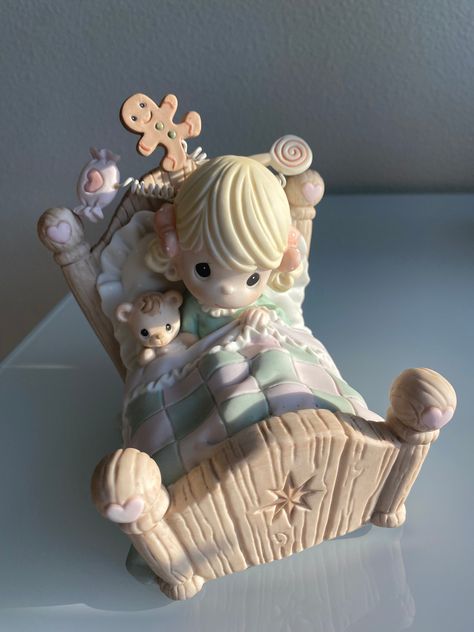 Excellent condition no damages Drew Core, My Precious Moments, Snowflake Cookie, Precious Moments Dolls, Aesthetic Galaxy, Snowflake Cookies, Weird Gifts, Precious Moments Figurines, Kids Zone