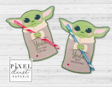 Alien Valentines, Baby Yoda Valentine, Yoda Valentine, Teacher Valentine Cards, Starwars Valentines Cards, Valentine Cards Kids, Valentines Printable, Star Wars Valentines, Valentine Treat