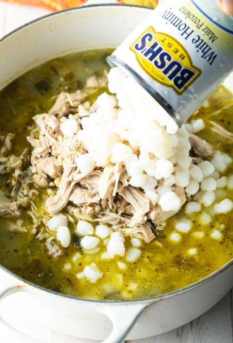 Posole Recipe Chicken, Chicken Pozole, Posole Recipe, Pozole Verde, Pozole Recipe, Mexican Soup Recipes, Dinner Recipes Easy, Mexican Soup, Mexican Cooking