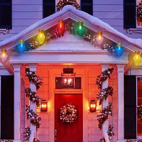 Cheap Christmas Decor Outdoor, Candyland Outdoor Christmas Decor, Simple Christmas Decorations Outdoor, Tacky Christmas Decorations, Inside Christmas Decorations, Outdoor Xmas Decorations, House Christmas Lights, Porch Christmas Decorations, Outdoor Christmas Decorations Lights