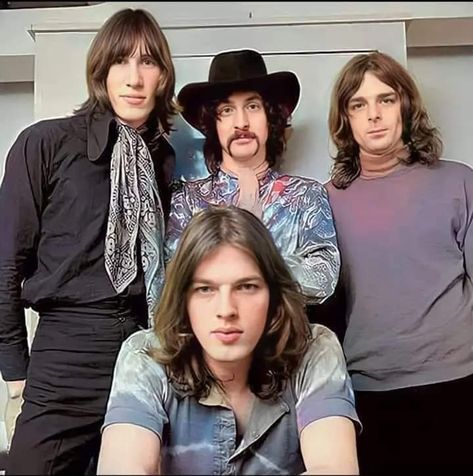 Pink Floyd Quotes, Pink Floyd Relics, Pink Floyd Pictures, David Gilmour Pink Floyd, Hollywood Video, Pink Floyd Band, Pink Floyd Art, Blues Musicians, Hollywood Undead