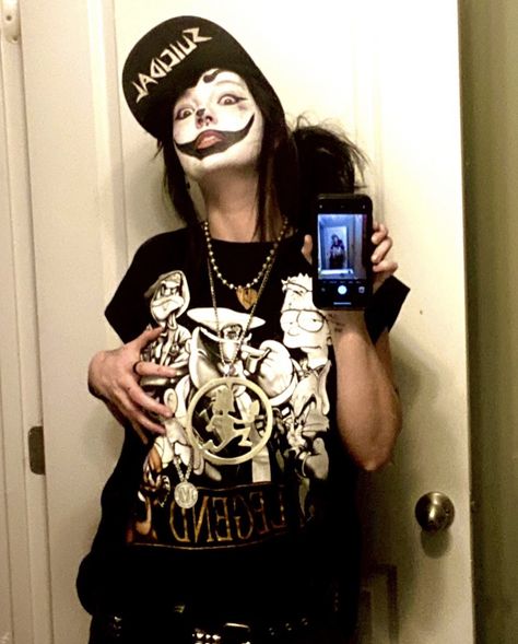 Juggalo Family, Cute Clown Makeup, J Makeup, Diy Kandi Bracelets, Diy Kandi, Insane Clown Posse, Insane Clown, Dark Makeup, Clown Makeup