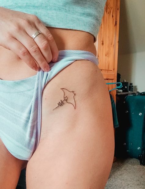 #manta #mantaray #tattoo #groin #small #fineline #cute #ocean #wave Shark Stingray Tattoo, Henna Manta Ray, Dainty Stingray Tattoo, Cow Nose Ray Tattoo, Shark Hip Tattoos Women, Henna Designs Stingray, Small Ray Tattoo, Manta Ray Line Tattoo, Stingray Hip Tattoo