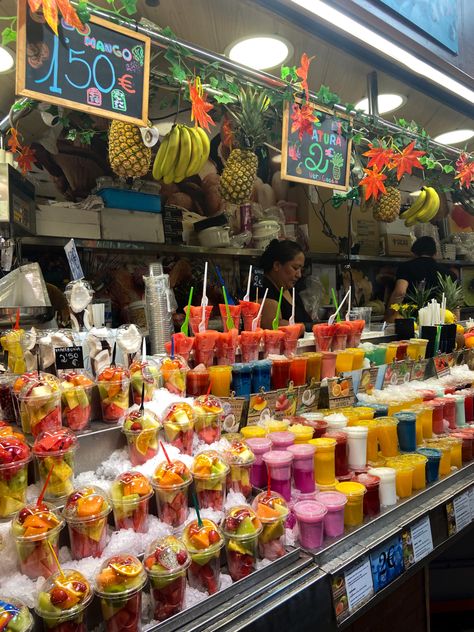 Europe, Spain, Market, Fruit, Flea market, farmers market, travelling, summer holidays, vacation, smoothies, healthy, tropical Hawaii Farmers Market, Mexican Street Market, Hawaii Market, Panchito Pistoles, Flea Market Aesthetic, Fruit Stall, Mauritius Holiday, Mexican Market, Smoothies Healthy