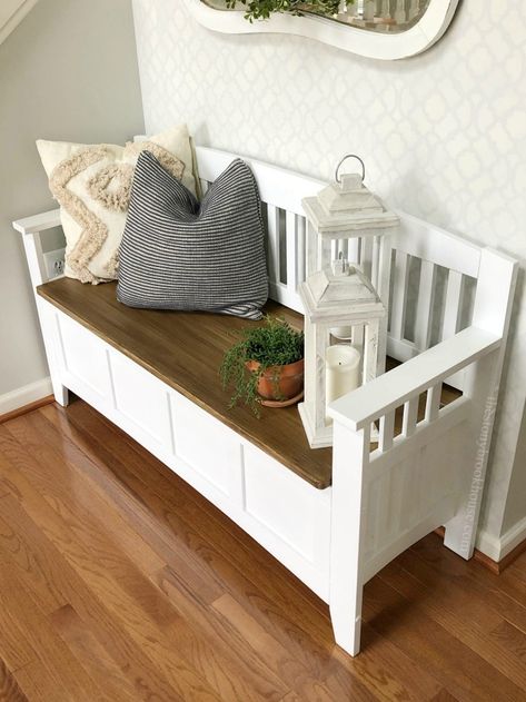 DIY Bench Makeover Painted Entryway Bench, Painting A Bench Ideas, Farmhouse Bench Makeover, Diy Painted Bench Ideas, Diy Bench Makeover, Diy Bench Painting Ideas, Wood Bench Refurbish, Deacons Bench Entryway, Entry Bench With Back