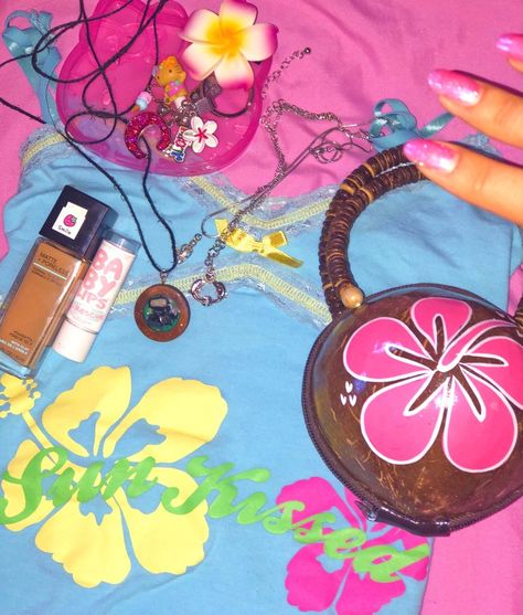 Gyaru Aesthetic, No Ordinary Girl, Coconut Dream, Tropical Girl, Barbie Summer, Malibu Barbie, Y2k Summer, June 22, Summer Feeling