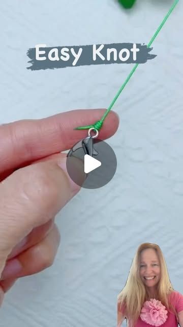 Thousands of Tips on Instagram: "Easy way to make a knot on the lobster claw clasp

Credits:@braided_bazaar" Diy Necklace Knots Ties, Finishing Knots For Jewelry, How To Tie The End Of A Beaded Necklace, How To Knot A Bracelet, Jewelry Knots How To Tie, Slip Knot Bracelet Diy, Knots For Necklaces, Jewellery Knots, Cord Necklace Knot