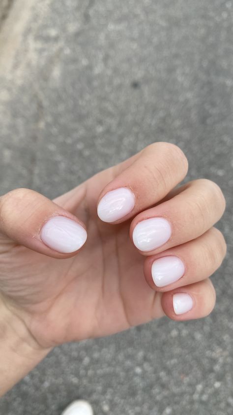 Short Almond Nails Funny Bunny, Really Short Round Nails, Natural Nails Funny Bunny, Cool Short Almond Nails, Clear Round Nails, Round Funny Bunny Nails, Fluffy Bunny Nails, Short Funny Bunny Nails, Funny Bunny Acrylic Nails