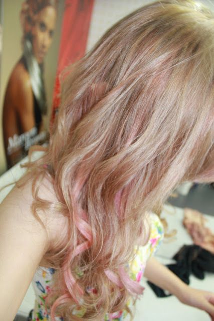 *☆ Stella Lee's Blog ☆* Blonde With Pink Highlights, Stella Lee, Pink Peekaboo, Fall Blonde Hair Color, Men With Beards, Fall Blonde Hair, Man With A Beard, Peekaboo Highlights, Pink Blonde Hair