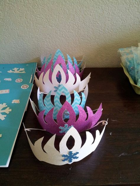 Frozen Elsa  Anna crowns Frozen Elsa And Anna, Camping Activities, Frozen Elsa, Elsa Anna, Camping Crafts, Activity Ideas, Elsa Frozen, Frozen, Crown