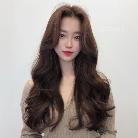 Korean Curtain Bangs, Korean Wavy Hair, Zicxa Photos, Korean Long Hair, Bangs Wavy Hair, Long Hair With Bangs, Long Wavy Hair, Short Hair With Bangs, One Hair