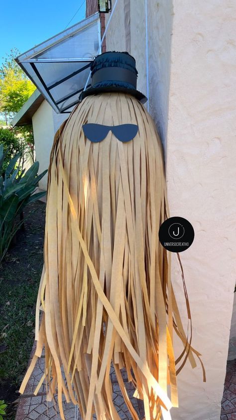 Addams Family Theme Party, Hay Bale Art, Addams Family Theme, Fall Festival Games, Zelda Birthday, Family Theme, 10th Birthday Parties, Halloween This Year, Birthday Halloween Party