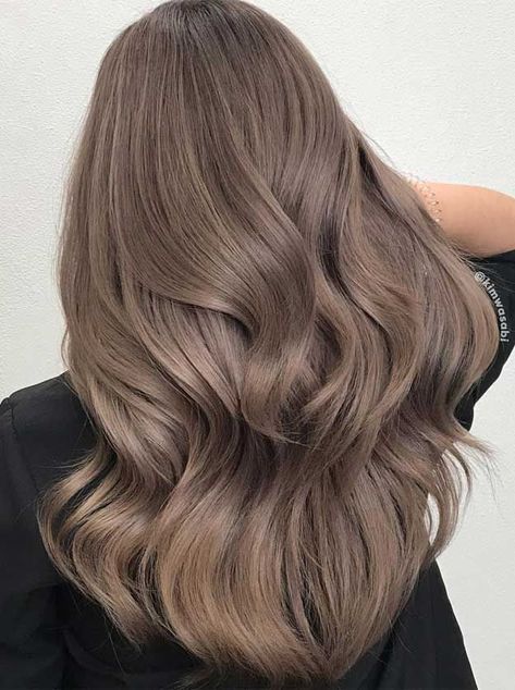 Dark Ash Blonde Hair, Ash Brown Hair Color, Winter Hair Color Ideas, Dark Blonde Hair Color, Kadeřnické Trendy, Ash Hair Color, Brunette Balayage, Vlasové Trendy, Balayage Blonde