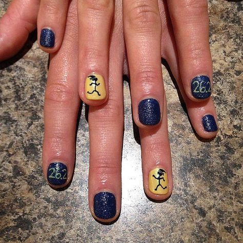 Nailed It: The Best Manicures at the Boston Marathon: Any runner will tell you that a lot of thought goes into choosing their race-day outfit — especially when you're running the Boston Marathon. Runner Nail Art, Runner Nails Design, Marathon Nails Runners, Running Nails Designs, Marathon Manicure, Running Nails, Boston Nails, Marathon Nails, Male Nails