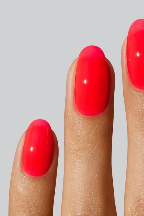 French Tip Nails Neon, Summer Nails 2022 Color Trends, Almond French Tip Nails, Nails Simple Summer, Almond French Tip, 2022 Color Trends, Nail Polish Pink, Checkered Nails, Mint Green Nails