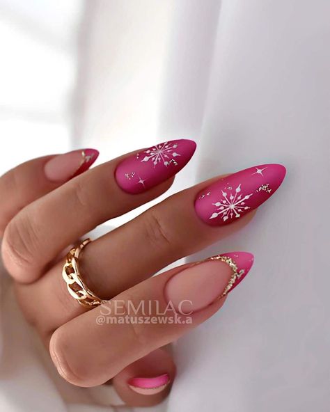 60 Fun Christmas Nails to Copy in 2022 Christmas Naildesign, December Nails, Cute Christmas Nails, Christmas Gel Nails, Snowflake Nails, Christmas Nails Acrylic, Her Nails, Festival Nails, Pink Nail