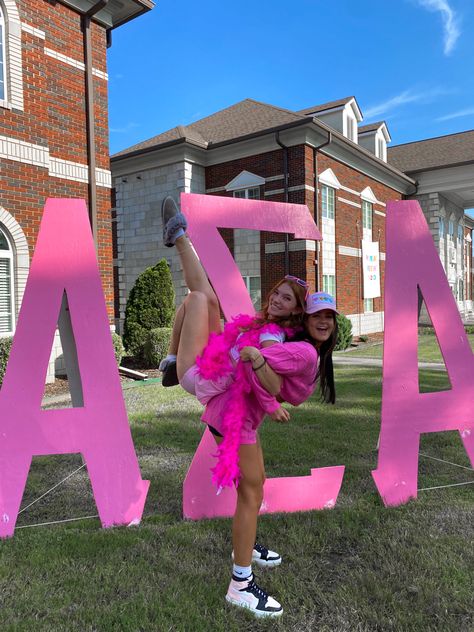 #aesthetic #sorority #workweek #outfitideas #pinktheme #pink #greeklife #poses #poseideas #alphasigmaalpha #asa Sorority Girl Aesthetic, Asa Sorority, Sorority Work Week, Sorority Aesthetic, Sorority Pictures, Sorority Themes, Alpha Sigma Tau, Bid Day Themes, Alpha Sigma