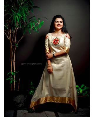 Instagram Kerala Dress, Onam Dress, Onam Outfits, Long Gown Design, Simple Frocks, Churidar Designs, Ethnic Gown, Traditional Dresses Designs, Frock Patterns