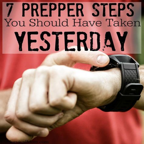 Preppers List, Prepper Food, Doomsday Prepping, Survival Life Hacks, Prepper Survival, Survival Life, Emergency Prepping, Disaster Preparedness, Food List