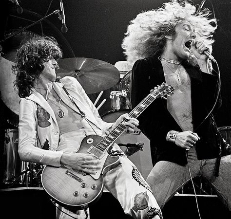 Led Zeppelin live in Baton Rouge 1975 Jimmy Page and Robert Plant Robert Plant Led Zeppelin, John Paul Jones, Led Zep, John Bonham, Musica Rock, Jimmy Page, Robert Plant, I'm With The Band, Rock Legends