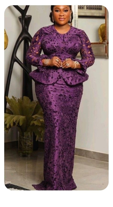 Lace Skirt And Blouse Styles, Lace Skirt And Blouse, Skirt And Blouse Styles, Lace Dress Classy, African Party Dresses, Nigerian Lace Styles Dress, Nigerian Lace Styles, African Attire Dresses, African Lace Styles