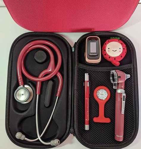 Nursing School Supplies, Nursing School Life, Nursing School Inspiration, Nursing Goals, Nursing Motivation, Nursing School Essential, Medical School Life, Nursing School Motivation, Nurse Study Notes