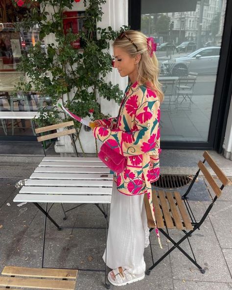 Southern Coastal Style Clothing, Summer City Outfits, Suzani Embroidery, Nashville Outfits, City Outfits, Looks Street Style, 2024 Fashion, Woman Fashion, Colourful Outfits