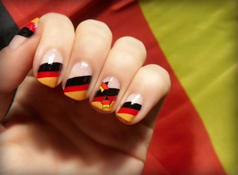 Germany/European Championship nails :) German Nails, Country Nail Art, American Flag Nails, Football Nails, Flag Nails, Manicure Tutorials, Country Nails, Germany Flag, German Flag