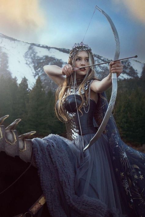 Sarah Hambly, Dnd Poses, Warrior Princess Dress, Artemis Aesthetic, Woman Warriors, Scale Dress, Archery Aesthetic, Fantasy Reference, Fantasy Photoshoot