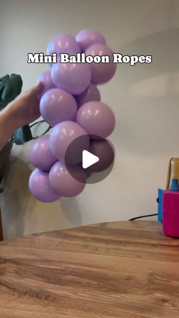 Happy Valley Balloons on Instagram: "How I make mini balloon ropes using 11” balloons and rubber bands 😋" Mini Balloon Arch, Diy Mini Balloon Garland, Quick Link Balloons, Mini Balloon Arrangement, Mini Balloon Garland, How To Make Small Balloon Clusters, How To Use Balloon Tape Strip, Small Ballon Arangment, Rope Garland