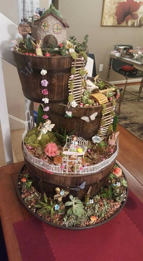 Fairy Garden Containers, Fairy Garden Pots, Indoor Fairy Gardens, Fairy Garden Ideas, Fairy House Diy, Fairy Garden Designs, Fairy Garden Crafts, Faeries Gardens, Fairy Furniture