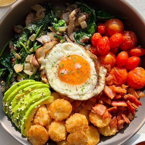 Loaded Breakfast Bowls — Violet Cooks Things Hashbrown Bites, Violet Cooks, Chicken Fajita Bowl, Spinach And Mushrooms, Pasta Lunch, Veggie Frittata, Fajita Bowls, Sauteed Spinach, Mushroom And Onions