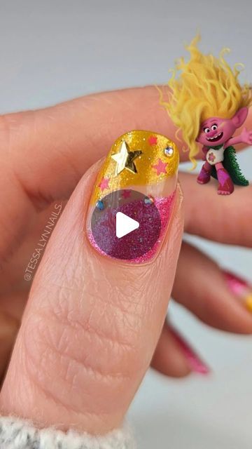 Trolls Nails, Trolls Band Together, Nail Art Videos, Diy Nail Art, Nail Art Diy, Diy Nails, New Movies, Glitter Nails, Nail Art