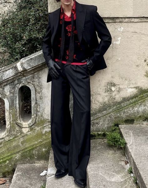 1920s Black Mens Fashion, Gala Wear Men, Men’s Formal Outfit Aesthetic, Prom Male Outfits Black, Hollywood Prom Outfit Men, Alt Mens Wedding Attire, Vamp Outfit Men, Mens Prom Outfit Aesthetic, Red Fancy Outfit Men