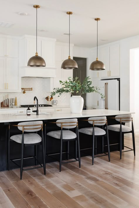 White And Brass Kitchen, Black And Brass Kitchen, Kitchen 2023, Black And White Kitchen, Transitional Decor Kitchen, Kitchen Mood Board, Transitional Home, New House - Kitchen, New House Kitchen