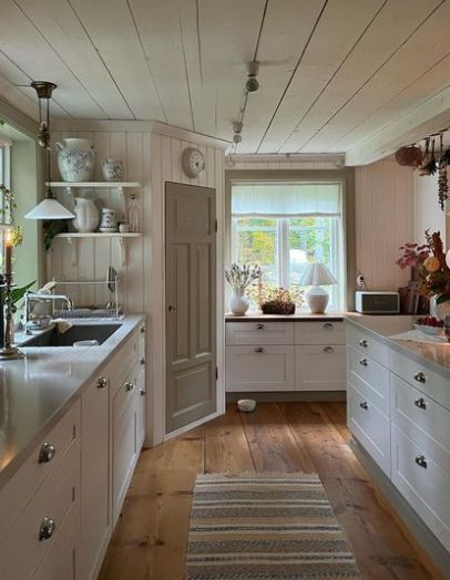 Primitive Kitchen, Home Goods Decor, Scandinavian Home, Country Kitchen, My Dream Home, Country Decor, Kitchen Inspirations, New Kitchen, Farmhouse Kitchen