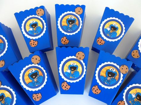 Cookie Monster Party Favors, Cookie Monster Party Decorations, Monster Party Favors, Cookie Monster Birthday Party, Baby Boy Cookies, Monster Baby Showers, Popcorn Candy, Monster Decorations, Monster 1st Birthdays