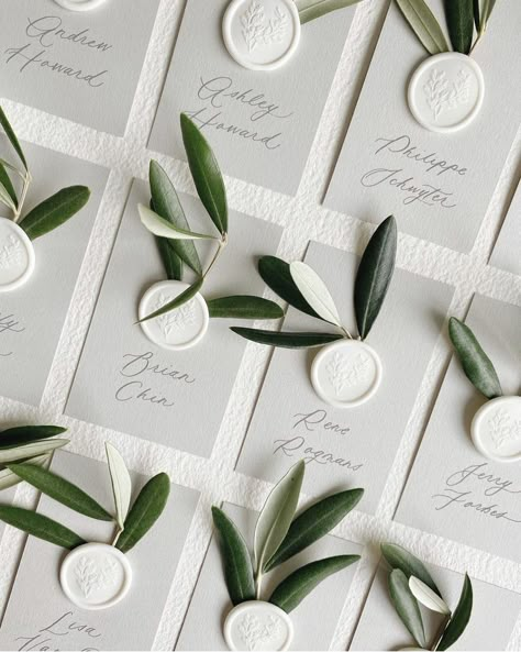 Tuscany Wedding Theme, Olive Branch Wedding, Green Wedding Decorations, Olive Green Weddings, Never Say No, Olive Wedding, Wedding Invitations Leaves, Olive Leaves, Wedding Place Settings