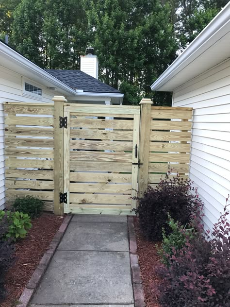 1x6 horizontal board fence with gate Horizontal Gates And Fences, Big Fence Door, Side Of House Fence And Gate, Backyard Fence With Gate, Cedar Fence Gate Ideas, Gate Within A Gate, Horizontal Wood Fence With Gate, Diy Wooden Fence Gate, Horizontal Gate Ideas