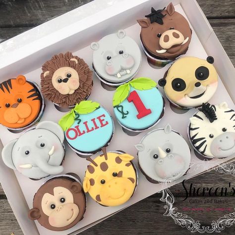 Jungle Theme Cupcakes, Animal Print Birthday Party, Zoo Animal Cupcakes, Giraffe Cupcakes, Jungle Cupcakes, Jungle Safari Cake, Jungle Birthday Cakes, Zoo Cake, Safari Cupcakes