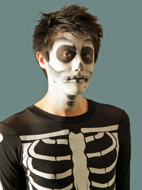 Skeleton Makeup Easy, Easy Skeleton Makeup Tutorial, Halloween Face Paint Scary, Easy Skeleton Makeup, Halloween Skeleton Makeup, Viking Halloween Costume, Vikings Halloween, Handmade Halloween Costumes, Easy Diy Costumes