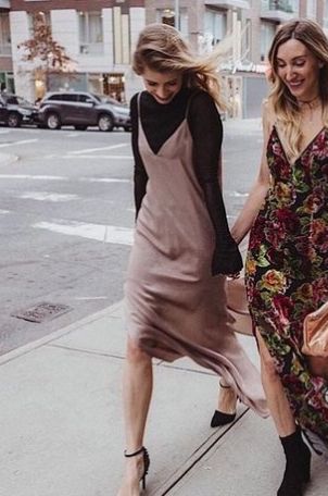 slip dress with shirt, layering slip dress for fall, shirt under slip dress Slip Dress Street Style, Slip Dress Layering, Shirt Under Dress, Layered Slip Dress, Dress Layering, Slip Dress Outfit, Trendy Party Outfits, Skandinavian Fashion, Nye Outfits