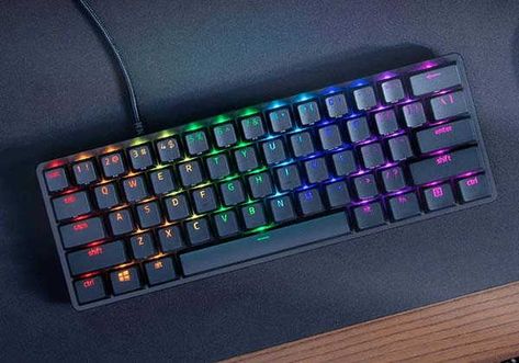 Keyboard With Lights, Razer Huntsman Mini Keyboard, Razor Keyboard, Razer Keyboard, Keyboard Aesthetic, Diy Mechanical Keyboard, School Gadget, 60% Keyboard, Musical Keyboards